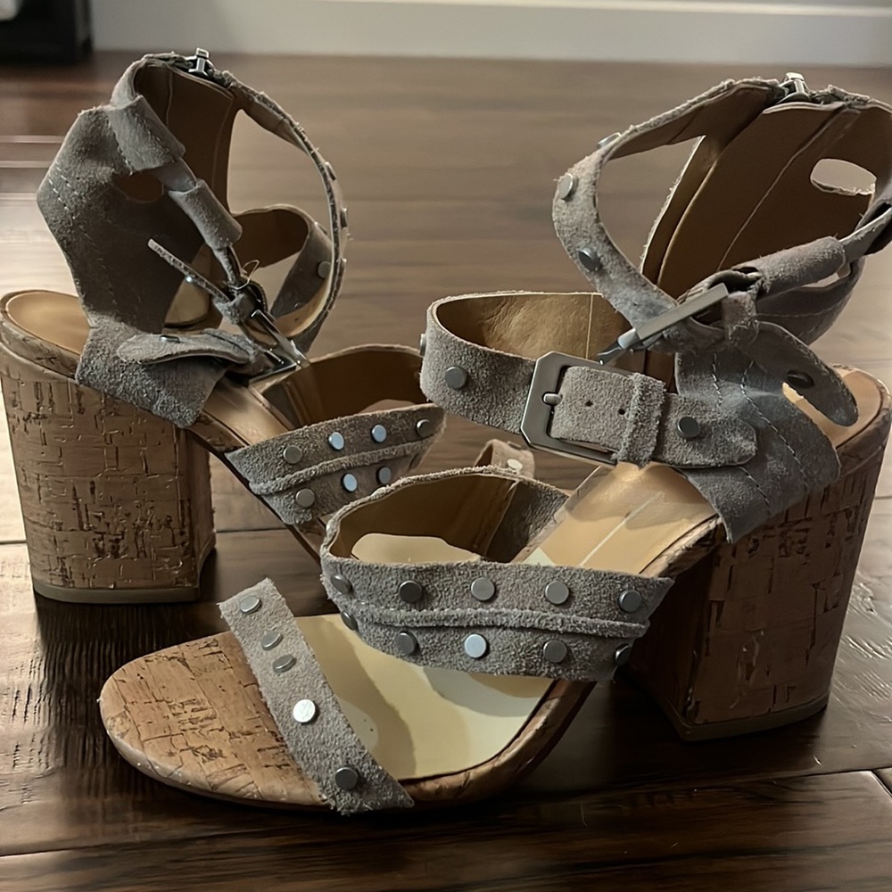 Dolce Vita size 6.5 strappy heeled sandal